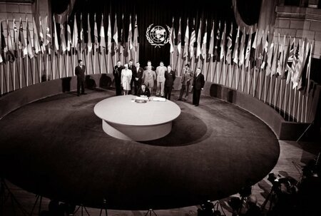 La IS honra el día de la fundación de las Naciones Unidas, 24 de octubre de 1945