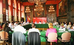 El Comité de Autoridades Locales se reunió en Mons, Bélgica