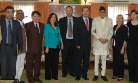 Delegación de la Internacional Socialista observa elecciones en Nepal